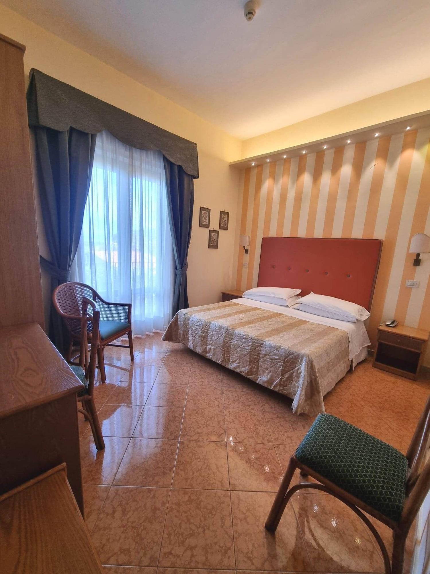Hotel Girasole Półwysep Sorrentyński Zewnętrze zdjęcie