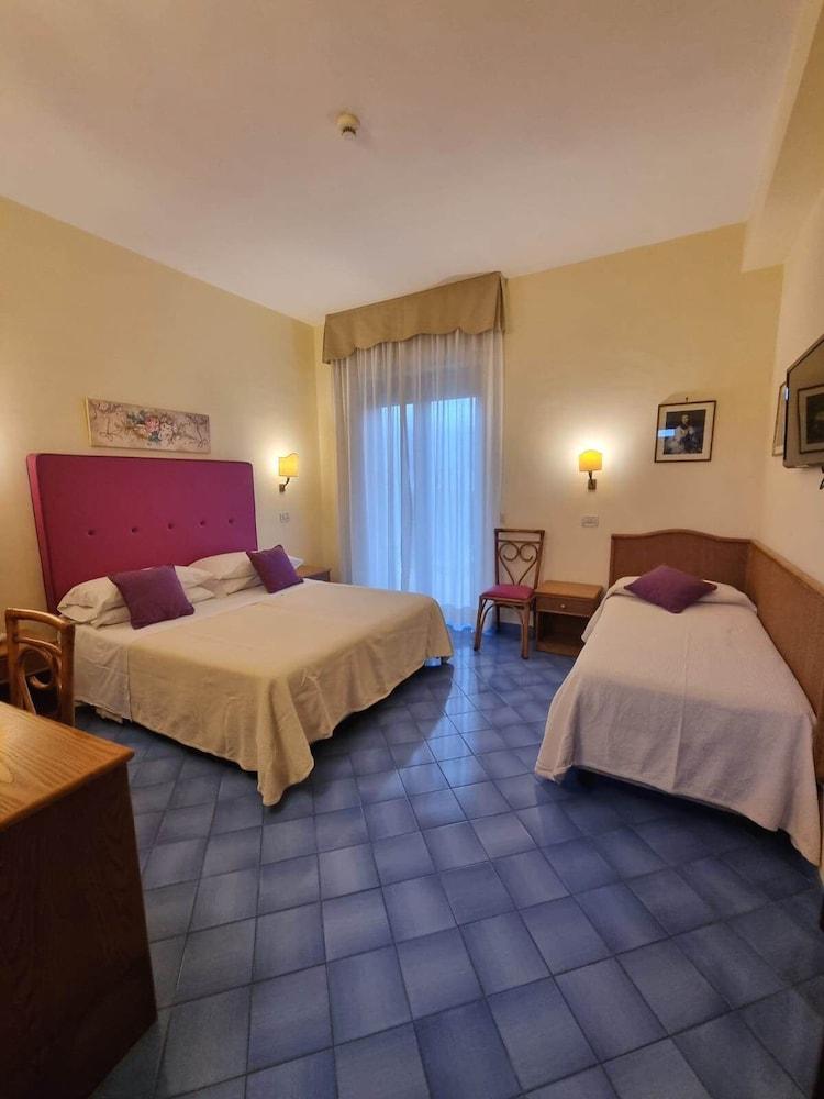 Hotel Girasole Półwysep Sorrentyński Zewnętrze zdjęcie
